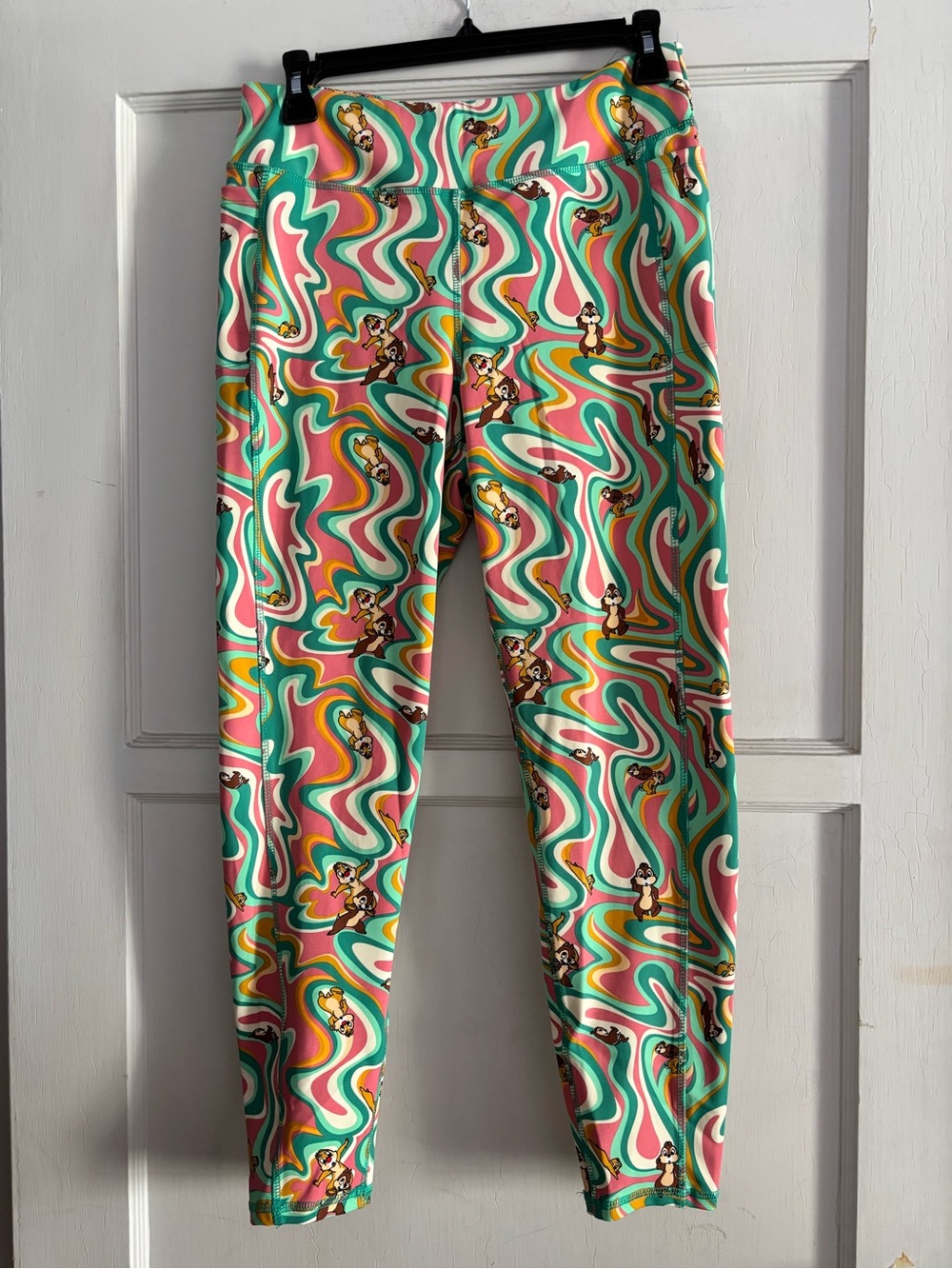 Disney Parks Chip and Dale retro print leggings Medium